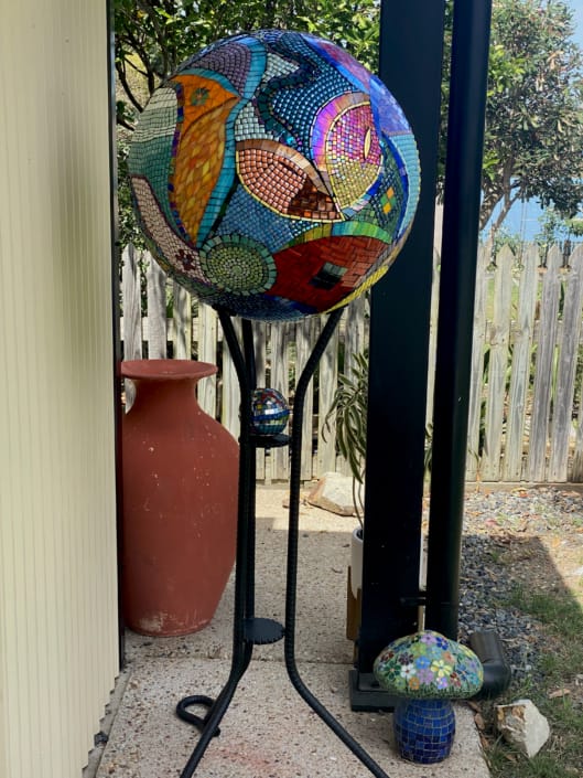 Janet Bright Globe 75cm