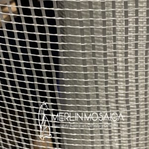 Non sticky mesh