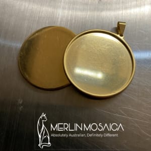 Round Pendant - Gold 40mm 3