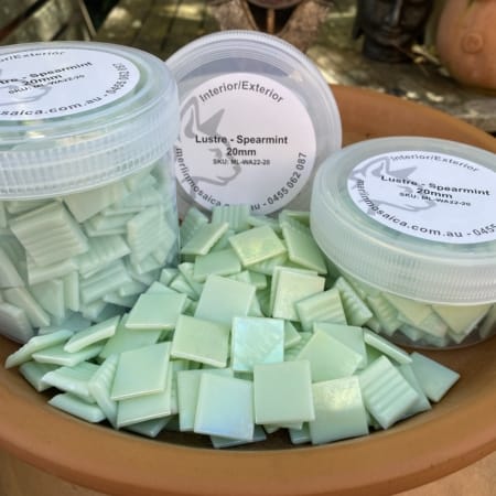 Lustre Spearmint 20mm