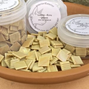 Lustre Ecru 20mm