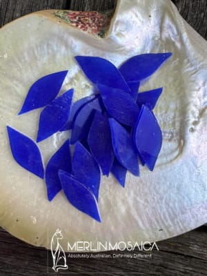 THARWA SMALL PETALS
