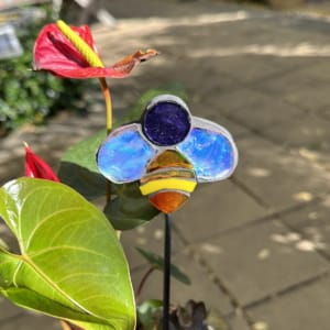 Pot Toppers Grouted 022 - Bee Side 1